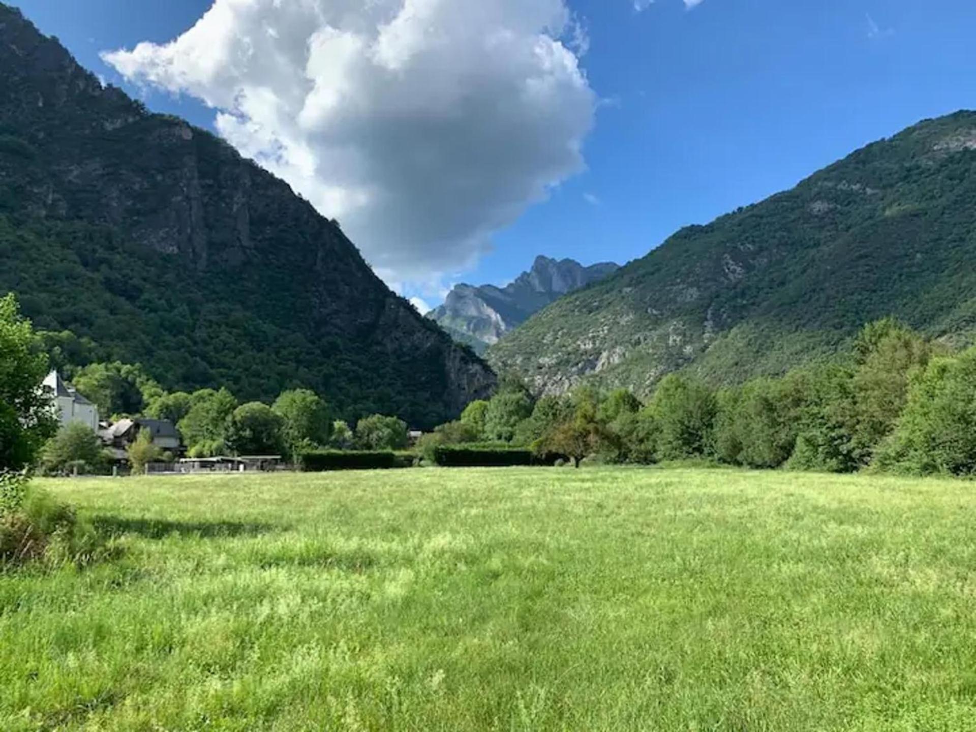 Mountain View 2 Bedroom Apartment Saint Beat Lez Экстерьер фото