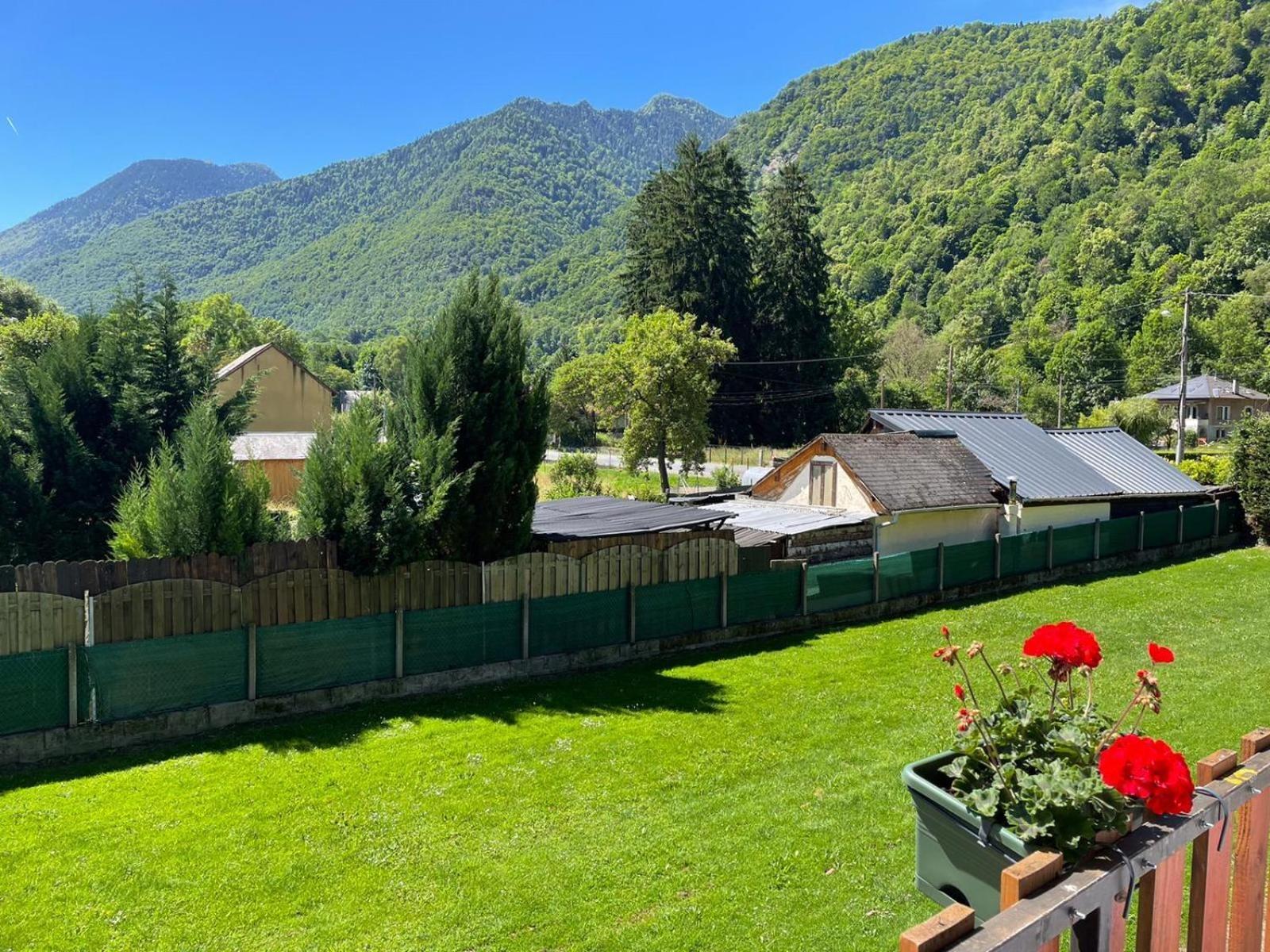 Mountain View 2 Bedroom Apartment Saint Beat Lez Экстерьер фото